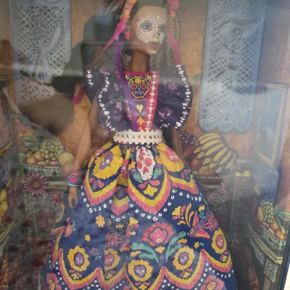 2022 NiB Dia De Muertos Barbie!!